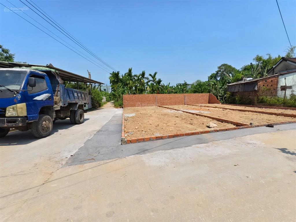 Chỉ 4xx triệu mua được đất gần chợ & trường học  mức giá đang rất khó tìm quanh đà nẵng