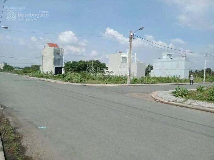 Chính chủ bán gấp mặt tiền 2468m2 đường d1, quận 9 giá rẻ 10.1tr/m2. sđt 0923 945 ***