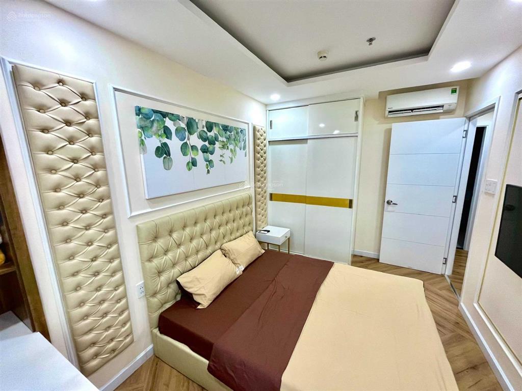 Mình cần bán gấp, giá cắt lỗ, chung cư sky center, căn 100m2, 3pn, 2wc, full nt, giá 6.5 tỷ