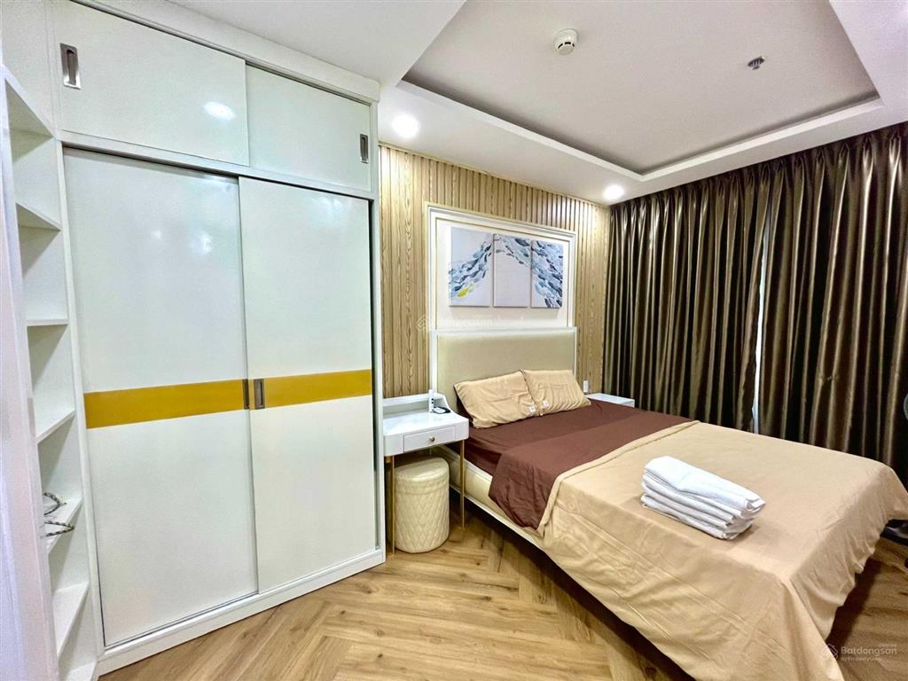 Mình cần bán gấp, giá cắt lỗ, chung cư sky center, căn 100m2, 3pn, 2wc, full nt, giá 6.5 tỷ