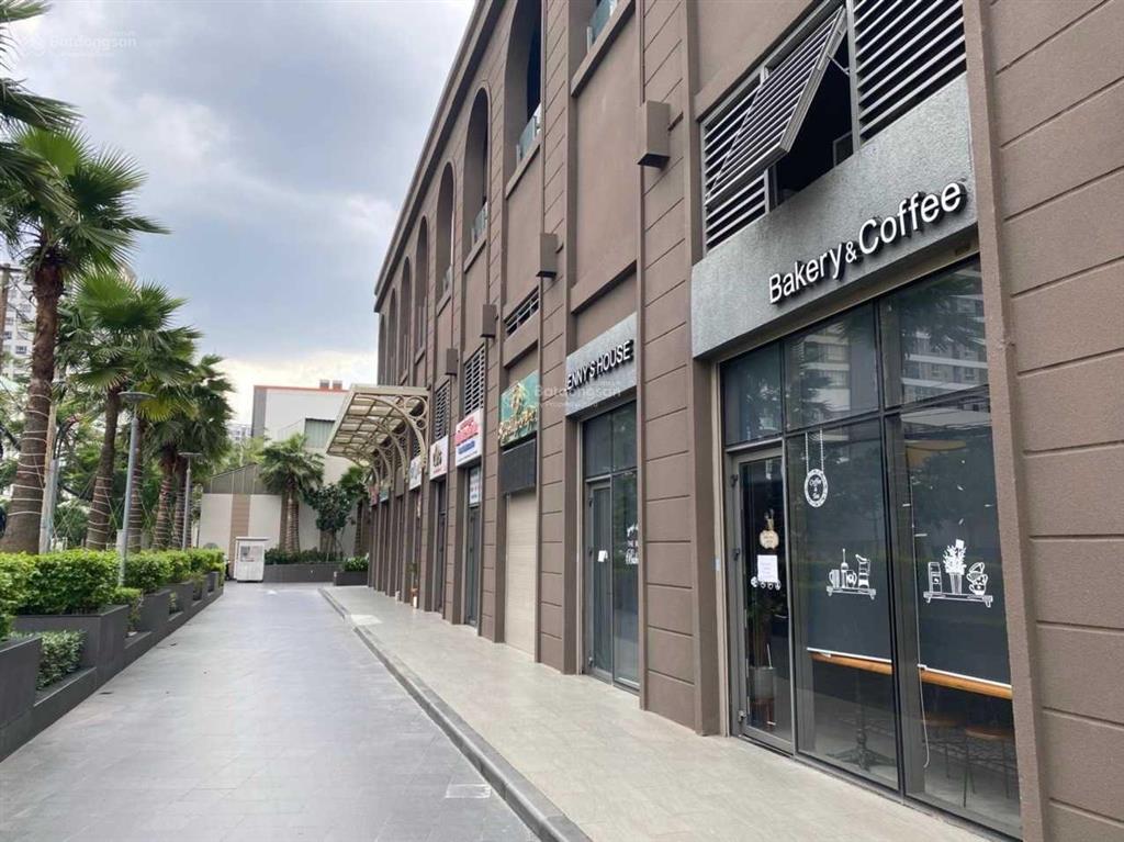 Mình cần cho thuê shophouse, mặt bằng kinh doanh trong cc garden gate. giá chỉ 12tr