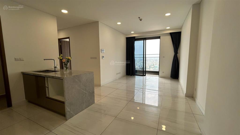 Cho thuê căn hộ 3pn, nt cơ bản, 2wc, 115m2, chỉ 23 triệu ở park legend, tân bình, hcm