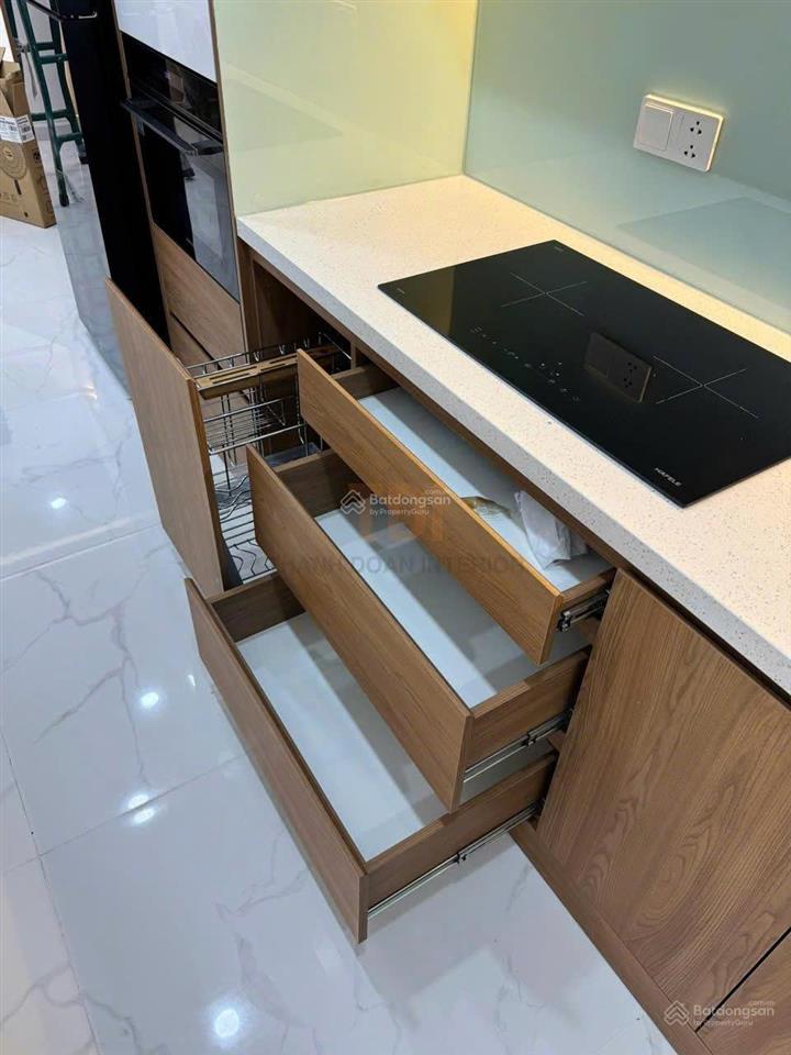 Cho thuê gấp cc 3pn, 100m2 tại cộng hòa garden, 14.5 triệu vnd