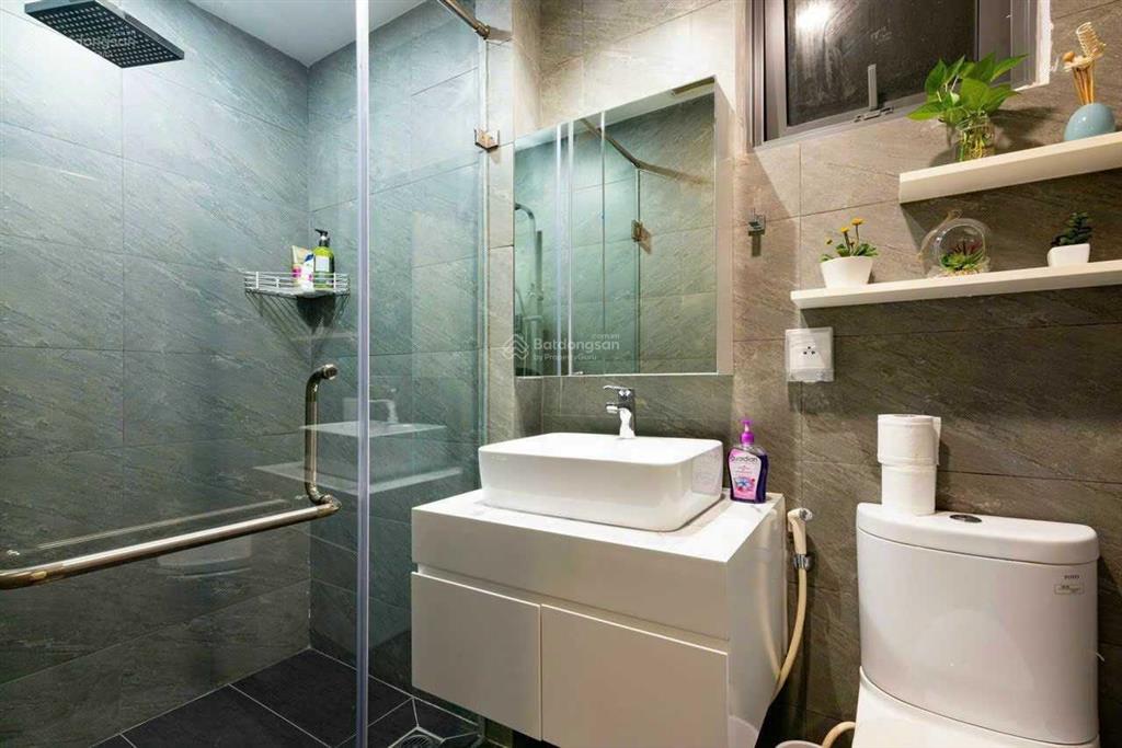 Chính chủ cho thuê gấp ch central plaza, nhà đẹp, 70m2, 2pn, 2wc, full nt, giá 13tr 0778 998 ***