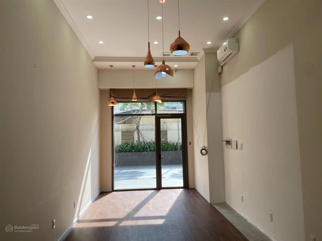 Shophouse garden gate 32m², giá 3.6 tỷ, nội thất cơ bản, pháp lý rõ ràng