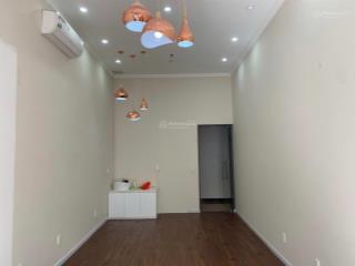 Shophouse garden gate 32m², giá 3.6 tỷ, nội thất cơ bản, pháp lý rõ ràng