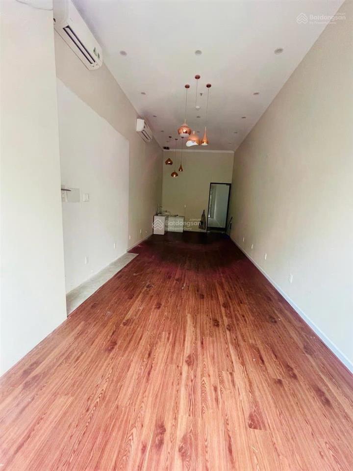 Shophouse garden gate 32m², giá 3.6 tỷ, nội thất cơ bản, pháp lý rõ ràng