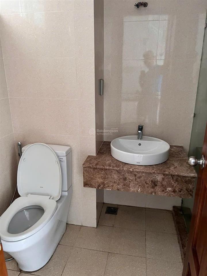 Cho thuê văn phòng tại sky center, 15 triệu, 60m2, tân bình, hcm, nhiều tiện ích  sđt 0778 998 ***