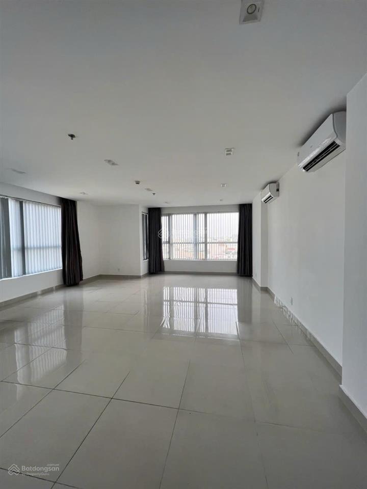 Cho thuê văn phòng tại sky center, 15 triệu, 60m2, tân bình, hcm, nhiều tiện ích  sđt 0778 998 ***