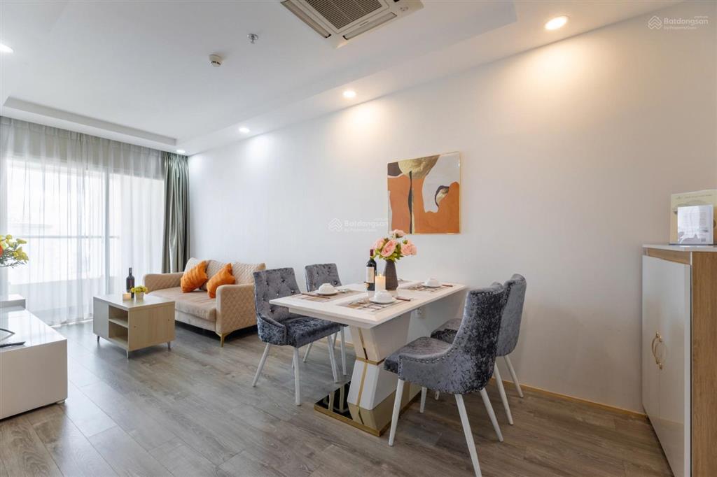 Giá quá rẻ cho thuê ch grand riverside, 13,5 triệu, 50m2, 1pn + 1wc, nội thất đầy đủ.