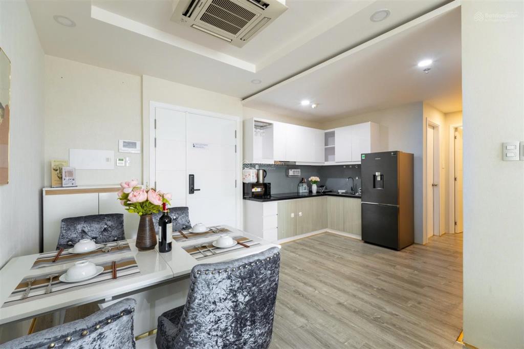 Giá quá rẻ cho thuê ch grand riverside, 13,5 triệu, 50m2, 1pn + 1wc, nội thất đầy đủ.