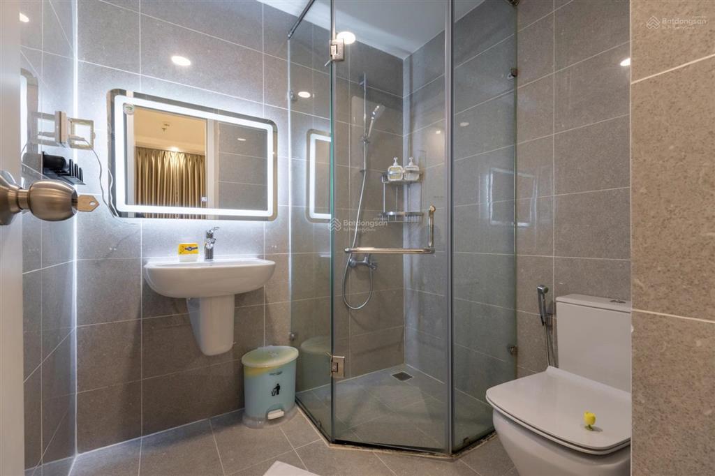 Giá quá rẻ cho thuê ch grand riverside, 13,5 triệu, 50m2, 1pn + 1wc, nội thất đầy đủ.