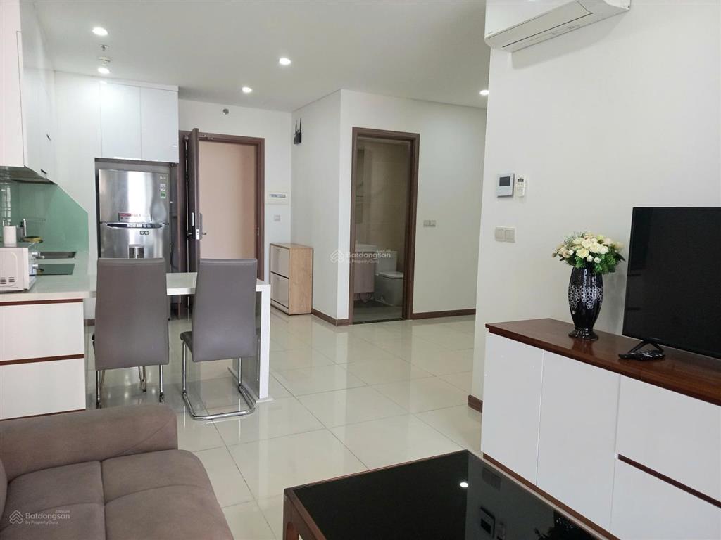 Cho thuê cc hùng vương plaza, 18 triệu, 130m2, 2pn, 2wc, giá cực chất