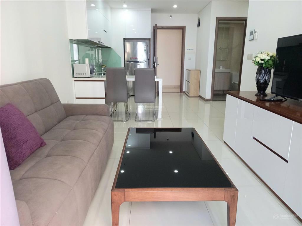 Cho thuê cc hùng vương plaza, 18 triệu, 130m2, 2pn, 2wc, giá cực chất