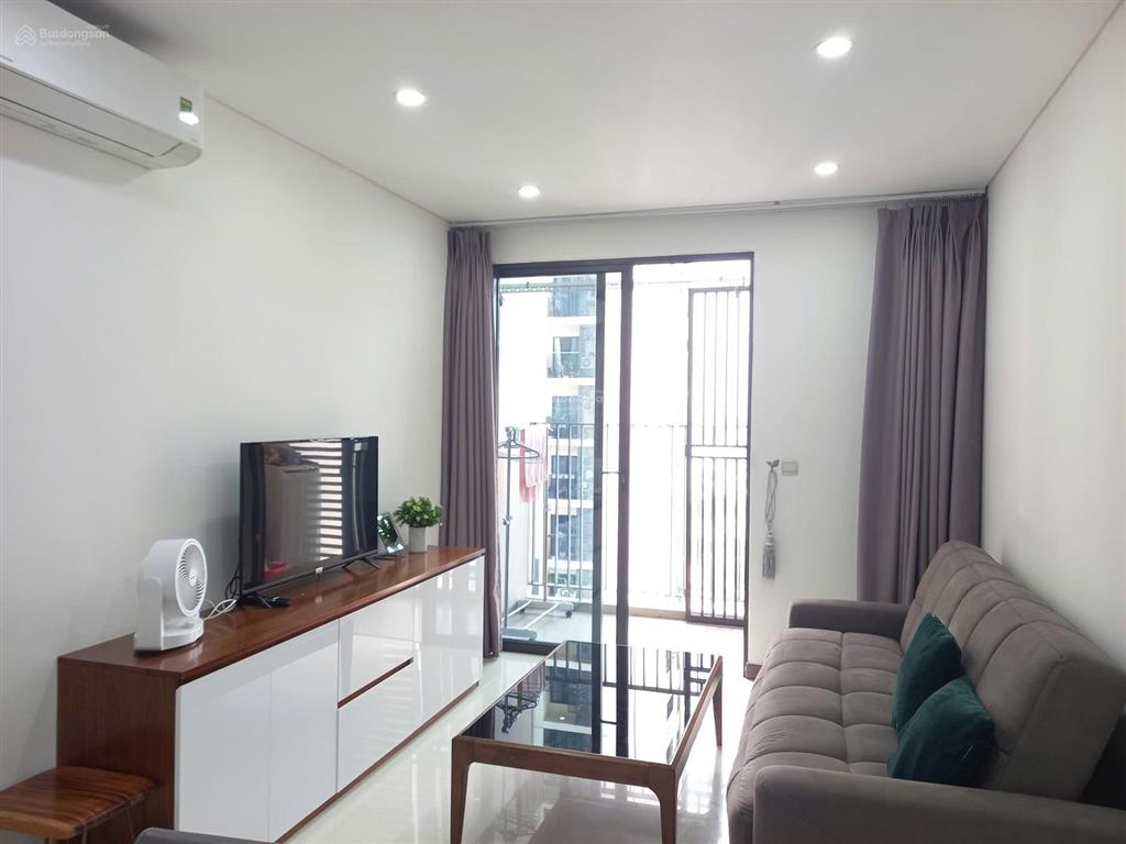 Cho thuê cc hùng vương plaza, 18 triệu, 130m2, 2pn, 2wc, giá cực chất
