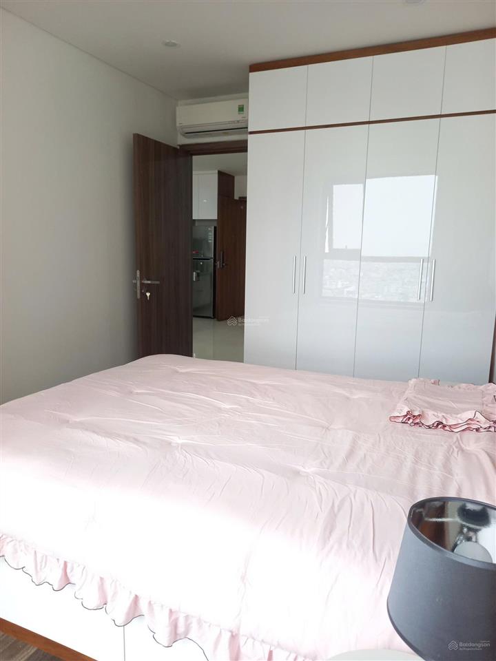 Cho thuê cc hùng vương plaza, 18 triệu, 130m2, 2pn, 2wc, giá cực chất