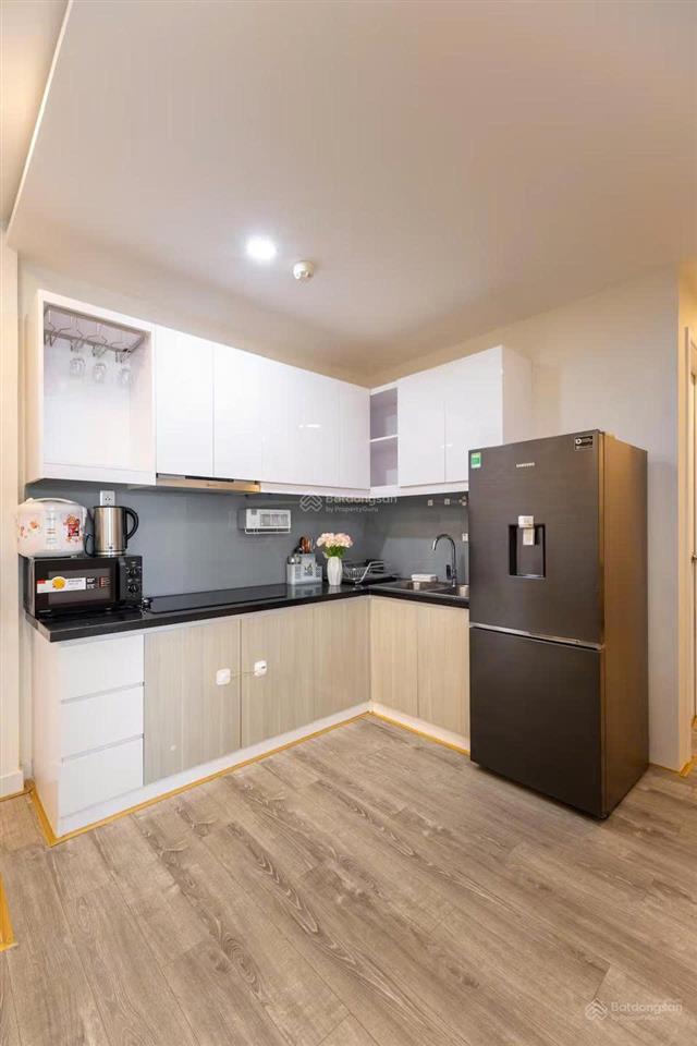 Bán cc terra royal, lý chính thắng, 6,5 tỷ, 72m2, 2pn, 2wc, full nội thất, pháp lý đầy đủ
