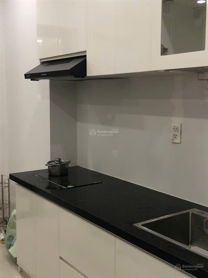 Chính chủ đi mỹ cần bán gấp the prince residence, giá chỉ 3.5 tỷ, 35m2, 1pn, 1wc, sổ hồng.