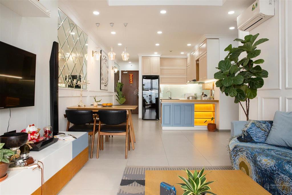 Chính chủ cho thuê ch the botanica, giá chỉ 14 triệu vnd, 55 m2, có 2pn, 1wc, giá cực chất hot!