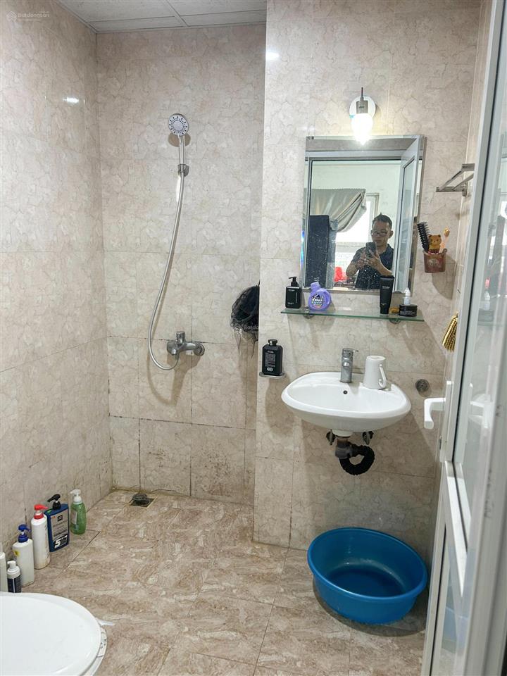 Cho thuê căn hộ 2pn tại gemek tower, 7 triệu, 68m2