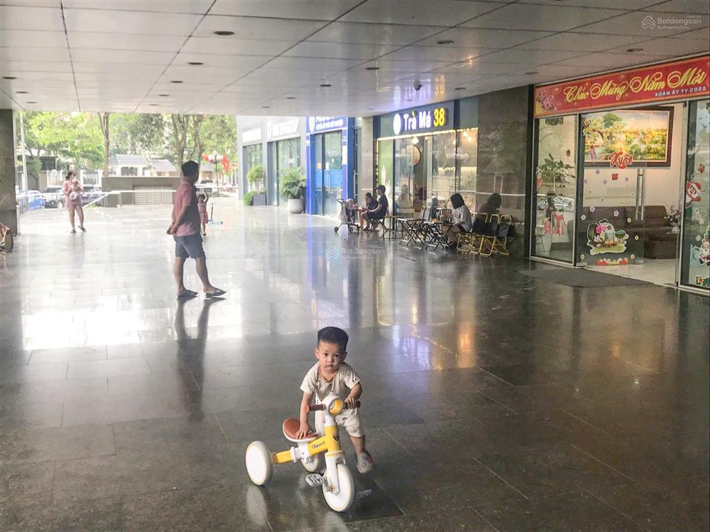 Cho thuê căn hộ 2pn tại gemek tower, 7 triệu, 68m2