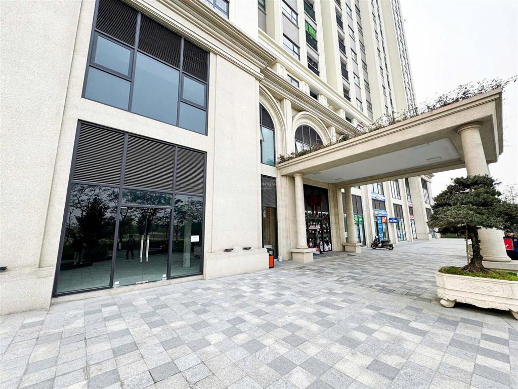 Cho thuê mặt bằng shophouse khối đế  miễn phí 6 tháng đầu  giảm 50% 6 tháng tiếp theo