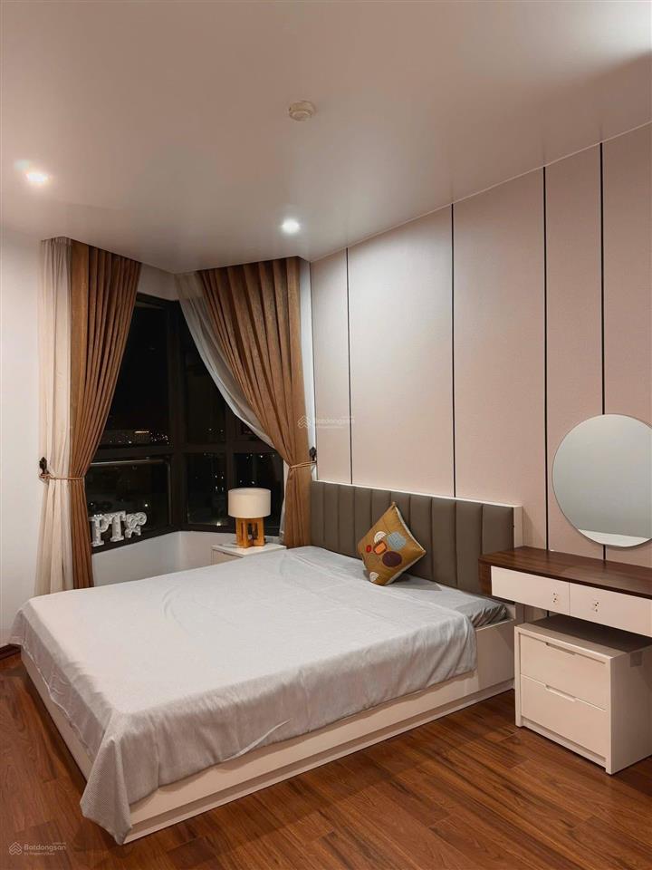 Cần bán gấp 2pn đông view biển sổ lâu dài nằm ngay trung tâm hc mới tỉnh,khai thác cho thuê 810%