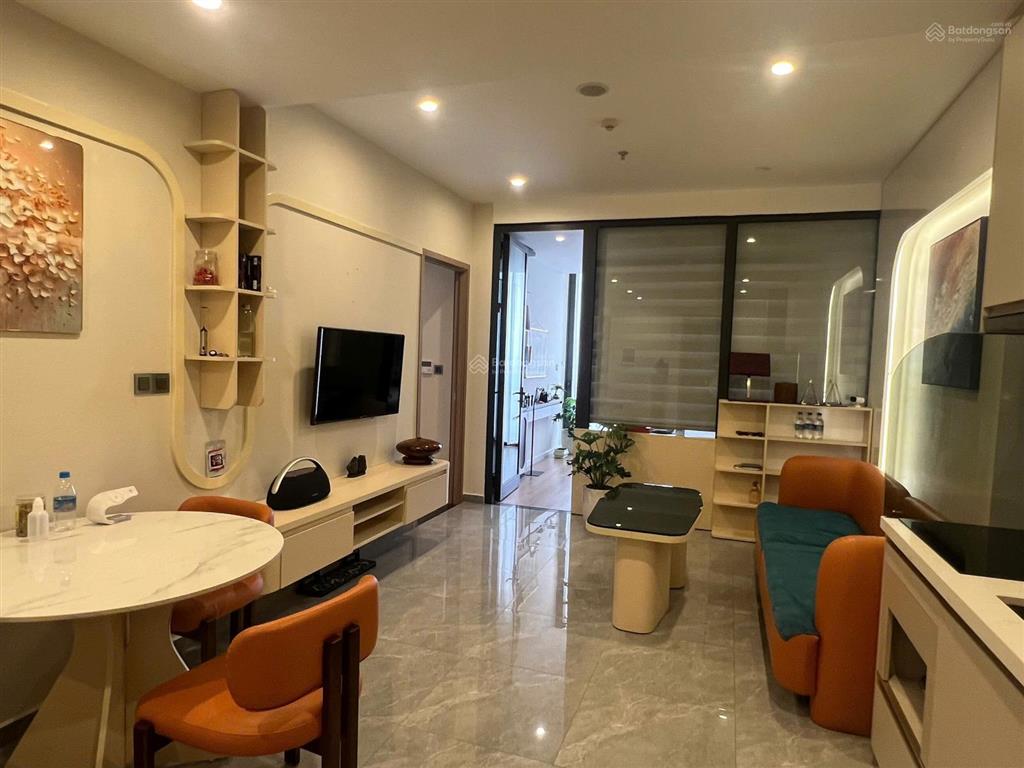 Chính chủ cần bán gấp căn hộ icon40 hạ long  giá tốt thị trường