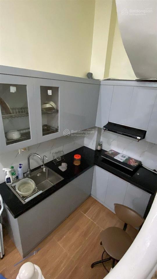 Bán nhà riêng tại cự lộc, 5,7 tỷ, 26m2, 3pn, view đẹp, lô góc 3 thoáng cách 15m ra ô tô, sát phố!!