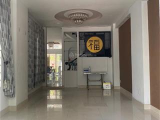 Cho thuê nhà biệt thự 120m2, 230 triệu tại tạ quang bửu, q8, hcm