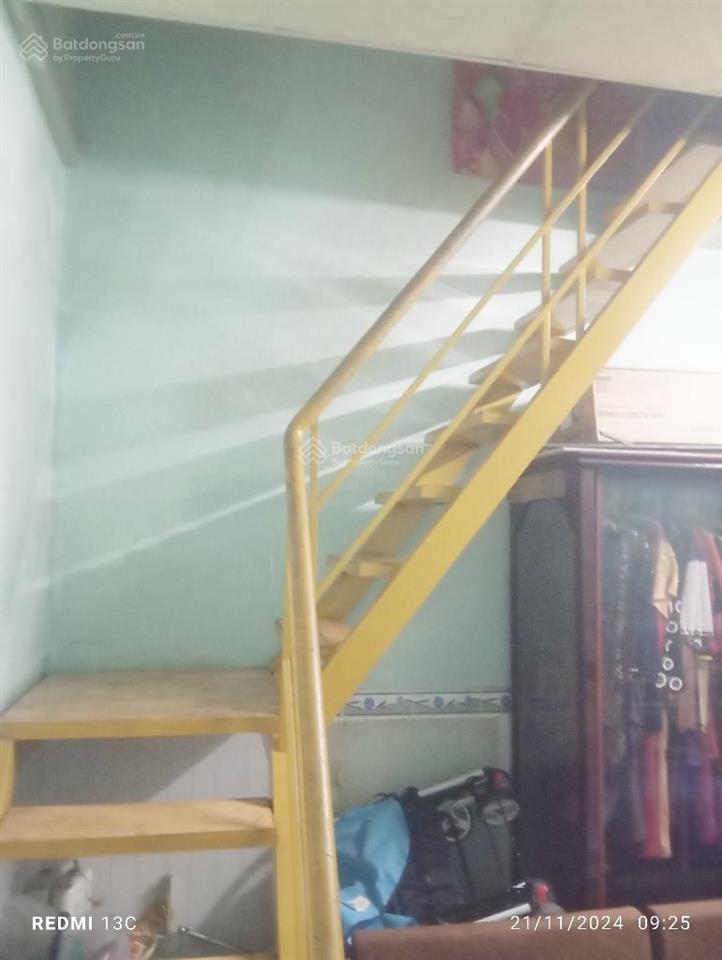 Nhà cần bán gấp khu dân cư hiện hữu