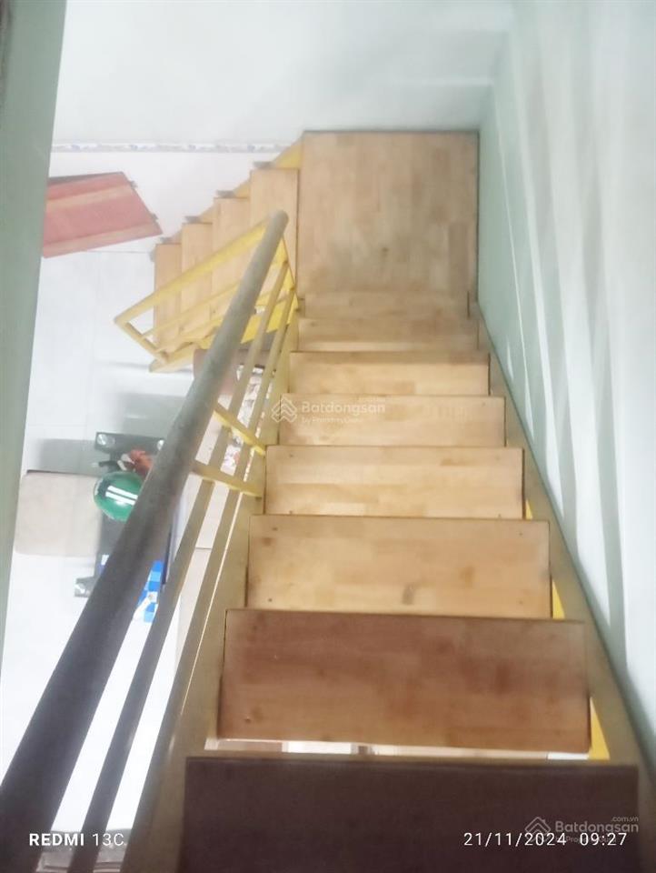 Nhà cần bán gấp khu dân cư hiện hữu