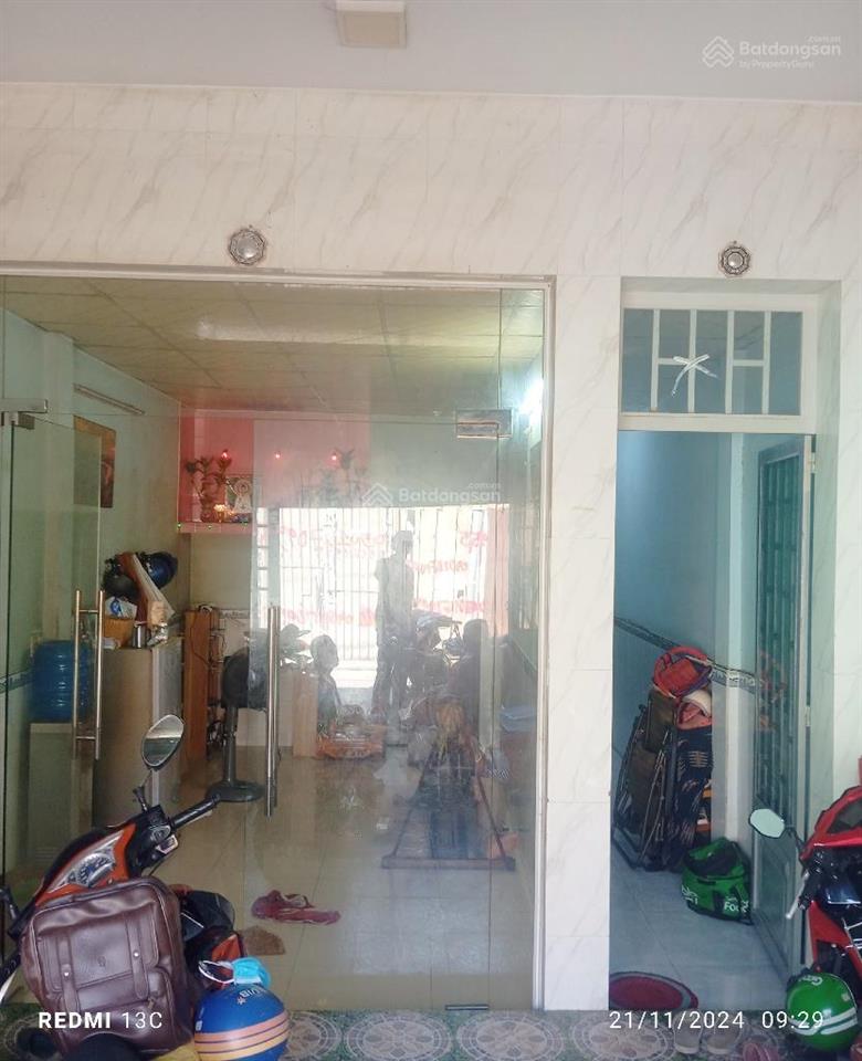 Nhà cần bán gấp khu dân cư hiện hữu