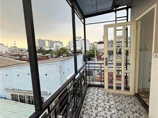 Nhà cần bán gấp khu víp q8 ngay chợ phạm thế hiển