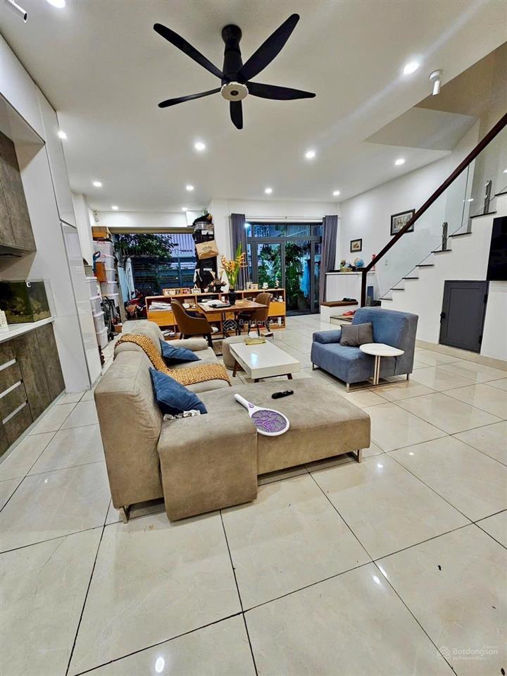 Bán nhà mặt phố đẹp tại bình hưng, 14 tỷ, 140m2, nhiều tiện ích