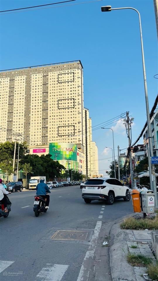 Nhà bán chung tâm phường chánh hưng chỉ vài bước chân ra tới eon cao lỗ
