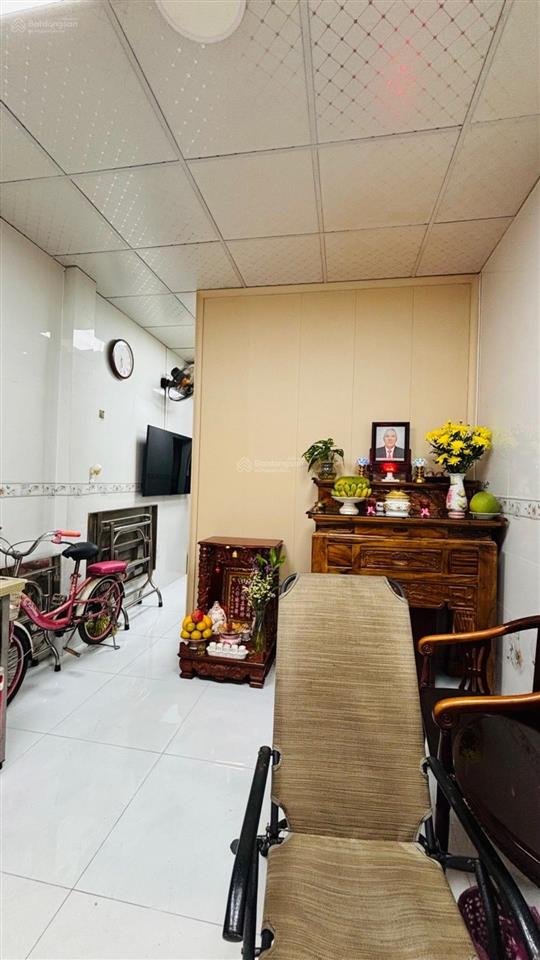 Nhà bán chung tâm phường chánh hưng chỉ vài bước chân ra tới eon cao lỗ