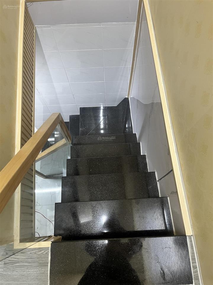 Bán nhà riêng tại c1, bình hưng, bình chánh giá tốt, 2pn, 2 tầng, 37,5m2