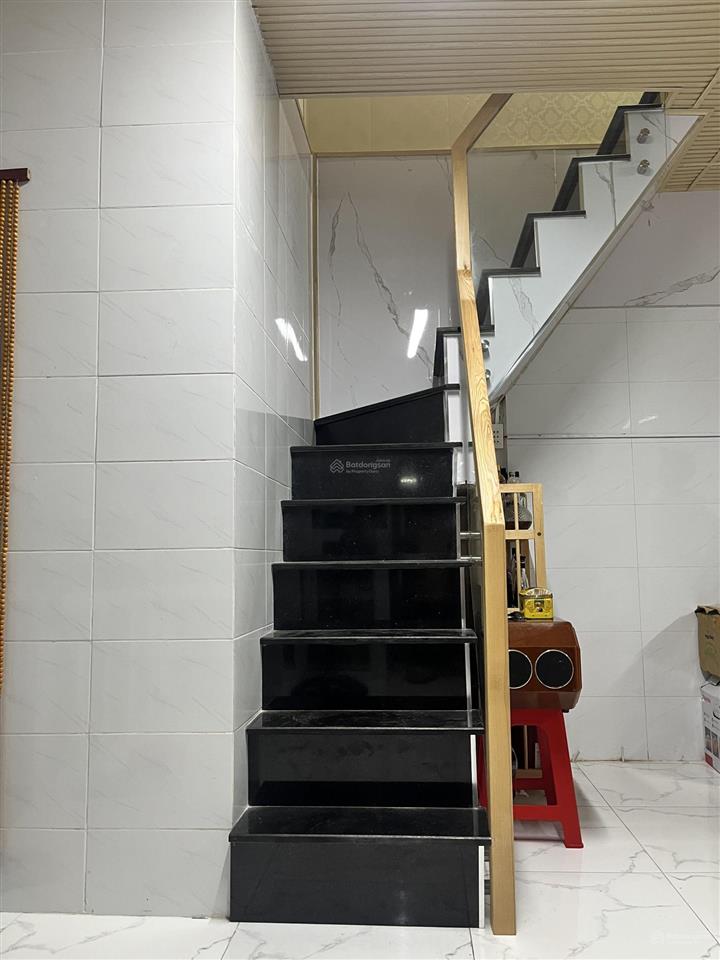 Bán nhà riêng tại c1, bình hưng, bình chánh giá tốt, 2pn, 2 tầng, 37,5m2