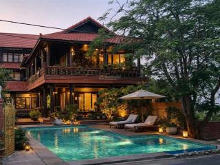 15,5 tỷ sở hữu biệt thự hồ bơi view sông hoà xuân  đà nẵng. mức giá đáng xem nhất hiện nay