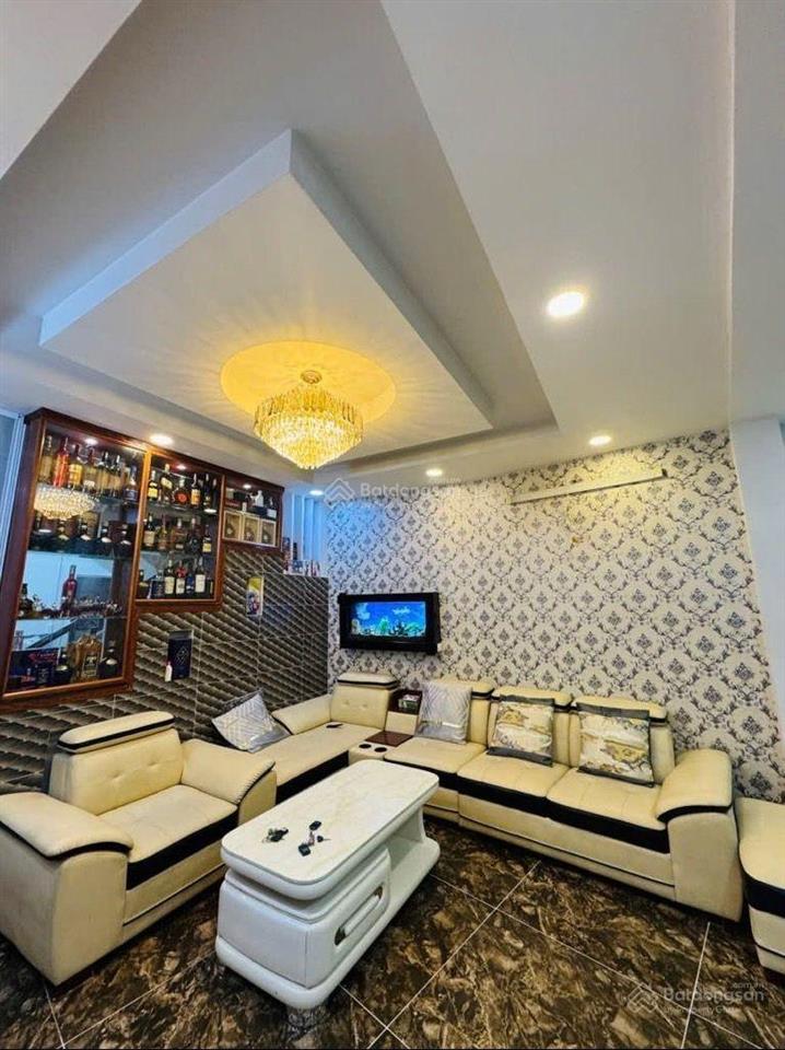 Bán nhà tân bình 3 tầng full nội thất xịn mua là ở ngay  46m2  cách 1 căn ra hẻm xe tải 5,5 tỷ