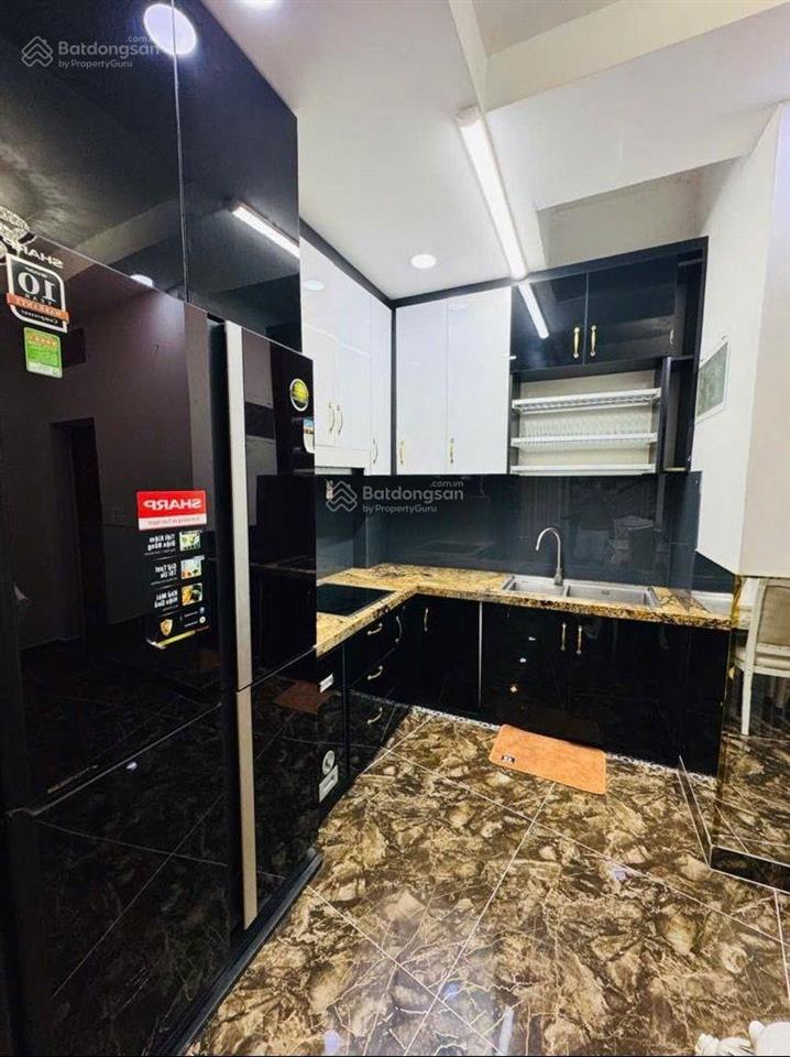 Bán nhà tân bình 3 tầng full nội thất xịn mua là ở ngay  46m2  cách 1 căn ra hẻm xe tải 5,5 tỷ