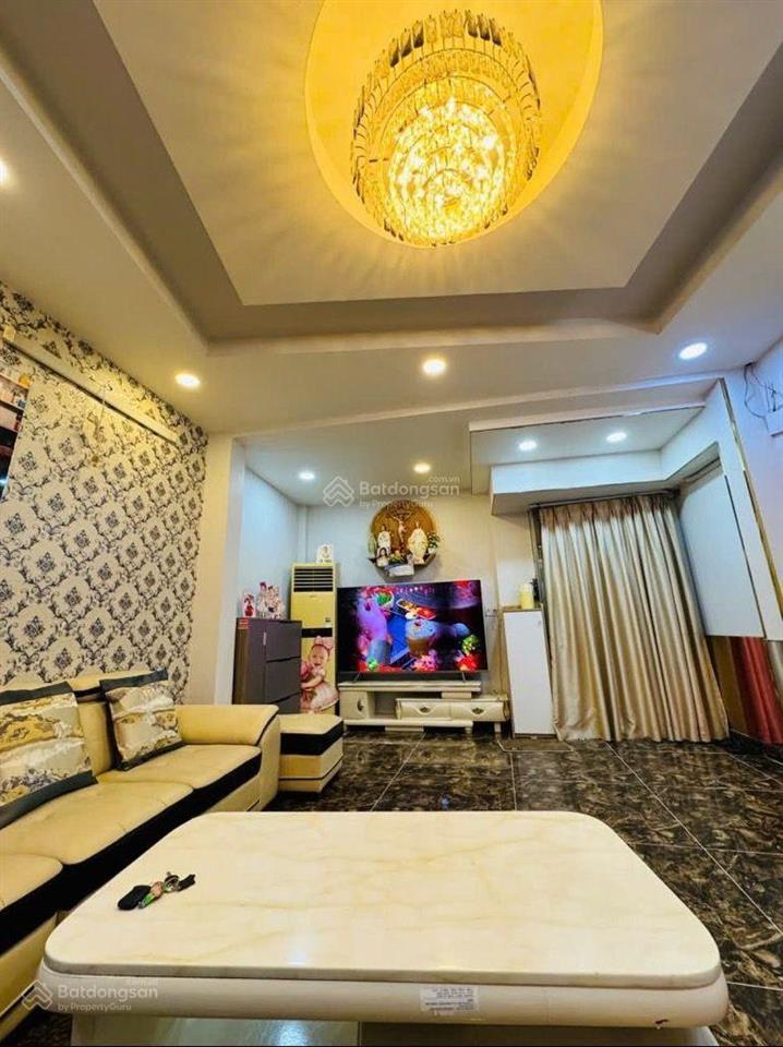 Bán nhà tân bình 3 tầng full nội thất xịn mua là ở ngay  46m2  cách 1 căn ra hẻm xe tải 5,5 tỷ