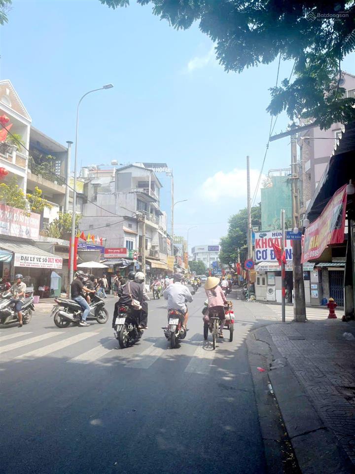 Bán gấp nhà trình đình trọng tân phú 150m2,5 tầng có thang máy, 30 phòng ngủ chỉ 17,5 tỷ