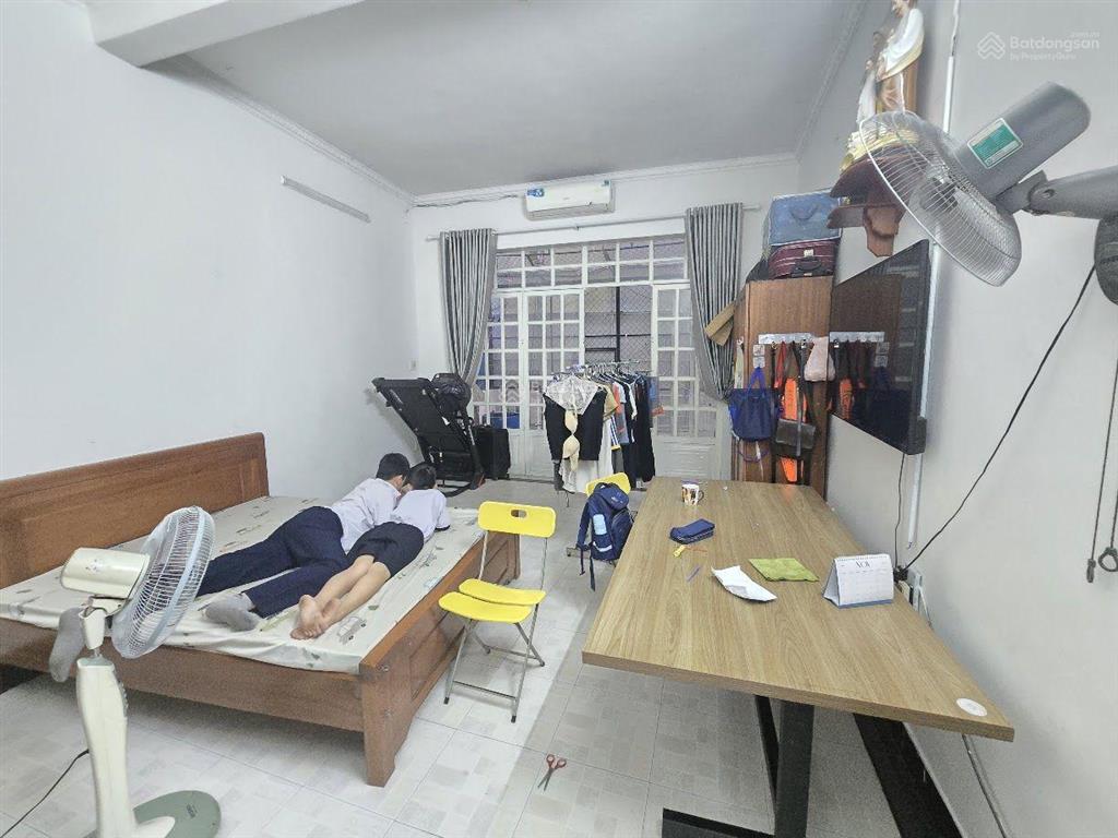 Bán nhà mặt tiền hoàng văn thụ phú nhuận | 100m² | 4 tầng | 6 phòng ngủ | 24,5 tỷ/kinh doanh đỉnh