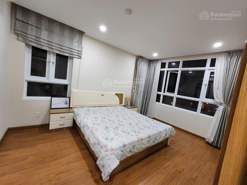Bán căn hộ him lam chợ lớn tầng 6, dt 93m2, 2pn, 2wc sổ hồng thoáng mát