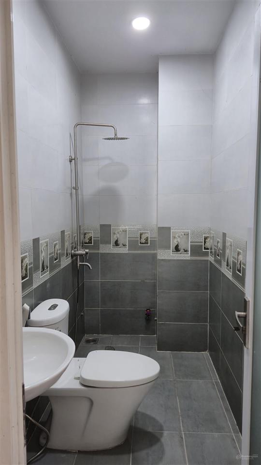 Nhà 3 tầng hoàn công  91. ngô chí quốc. bình chiểu  4.2x12  giá 4.8 tỷ tl