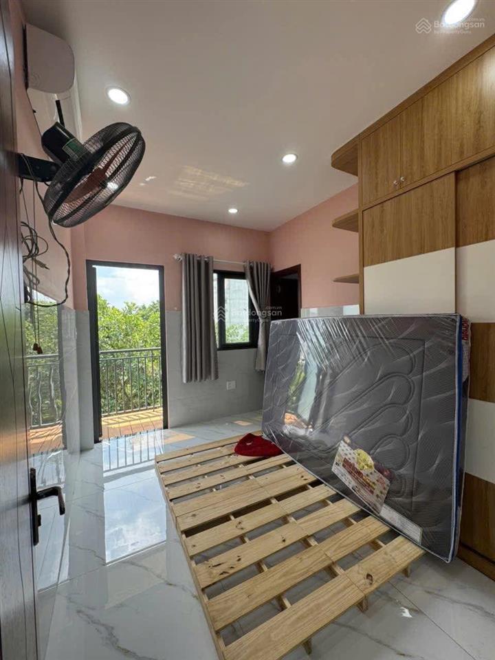 Bán nhà sát mt ql13. hiệp bình phước  3 tầng.4pn.4wc  4.3x18 (76m2). hoàn công  giá 5.5 tỷ tl