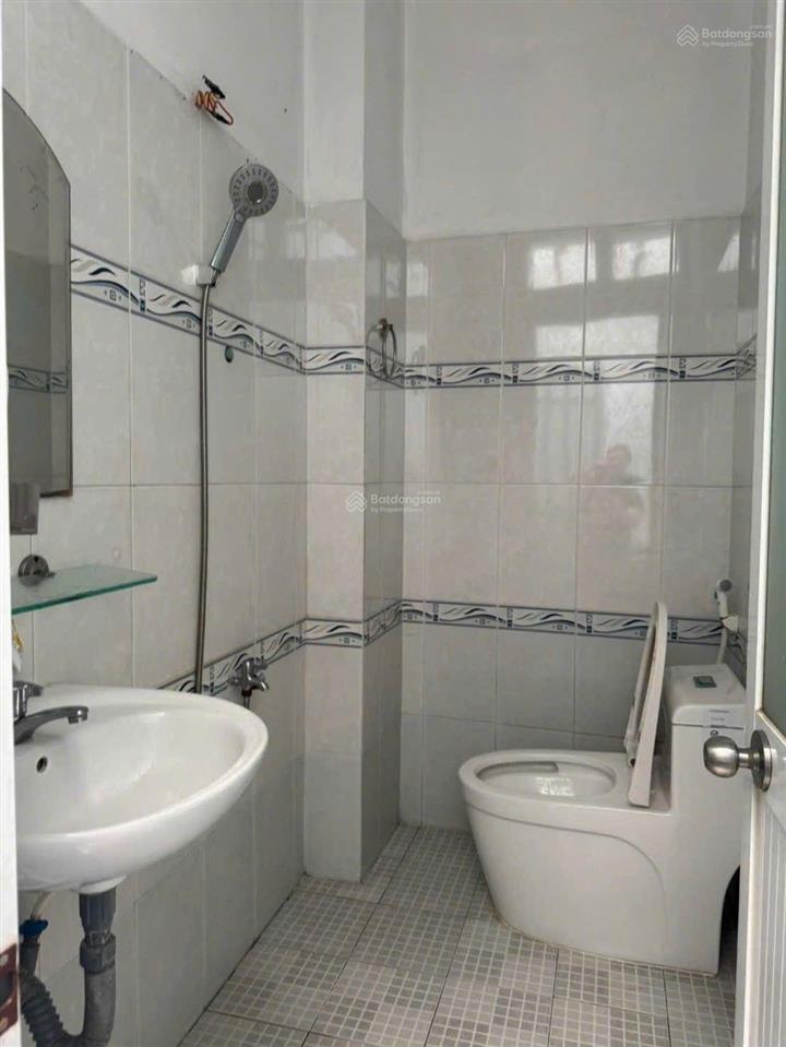 Mặt tiền hẻm 686.ql13. hiệp bình phước  nhà trệt lửng.2pn.2wc  4x20 (80m2)  giá 7.7 tỷ tl