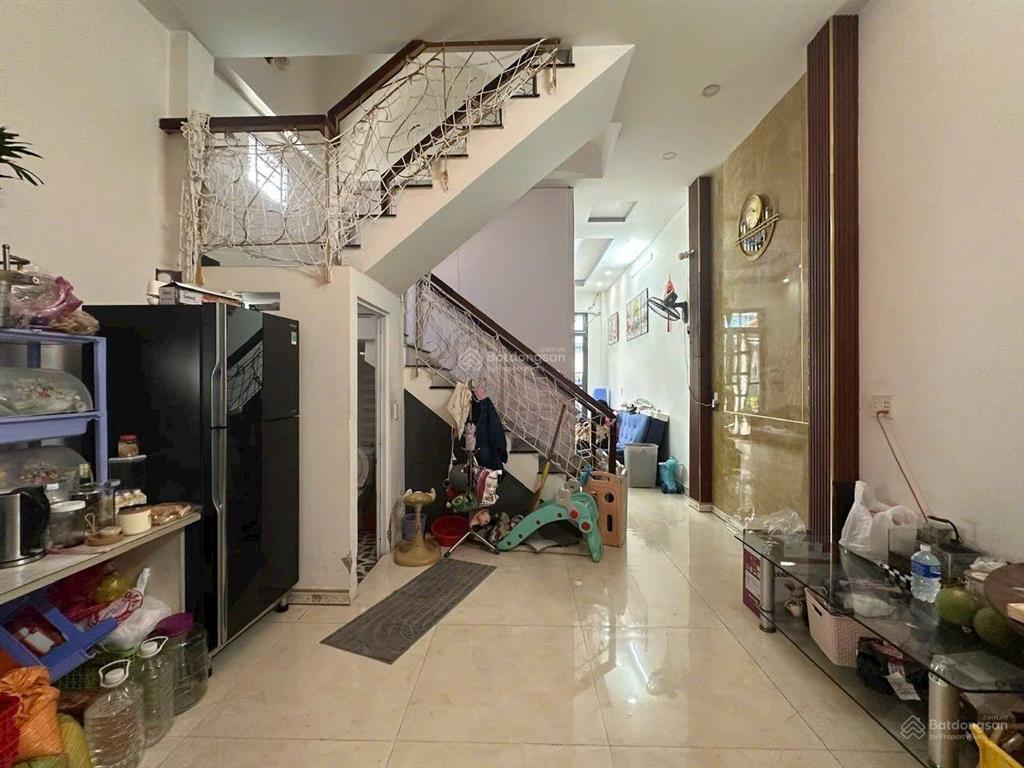 Nhà 3 tầng hoàn công  đường 48 hiệp bình chánh  4.6x14 (62m2)  3pn.3wc  giá 5 tỷ tl